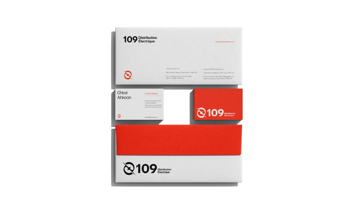 Business cards in white and red
